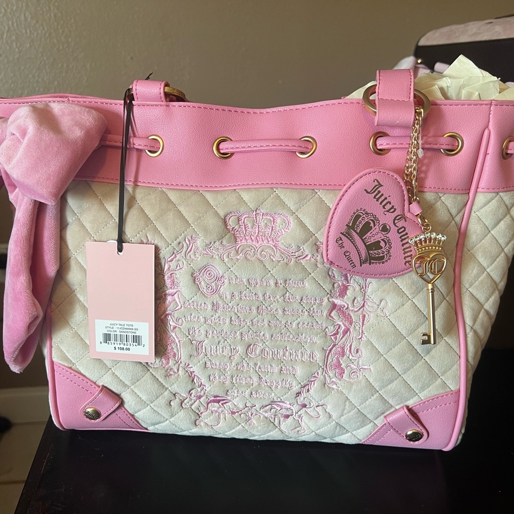 Juicy Couture Pink and Cream daydreamer bag
